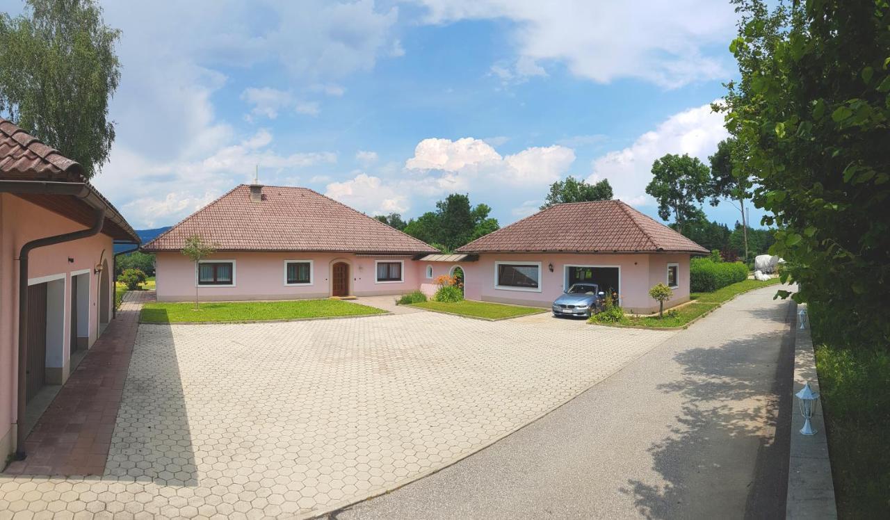 Bungalow & Apartments "Am Deber" Velden - Augsdorf Velden am Wörthersee Esterno foto