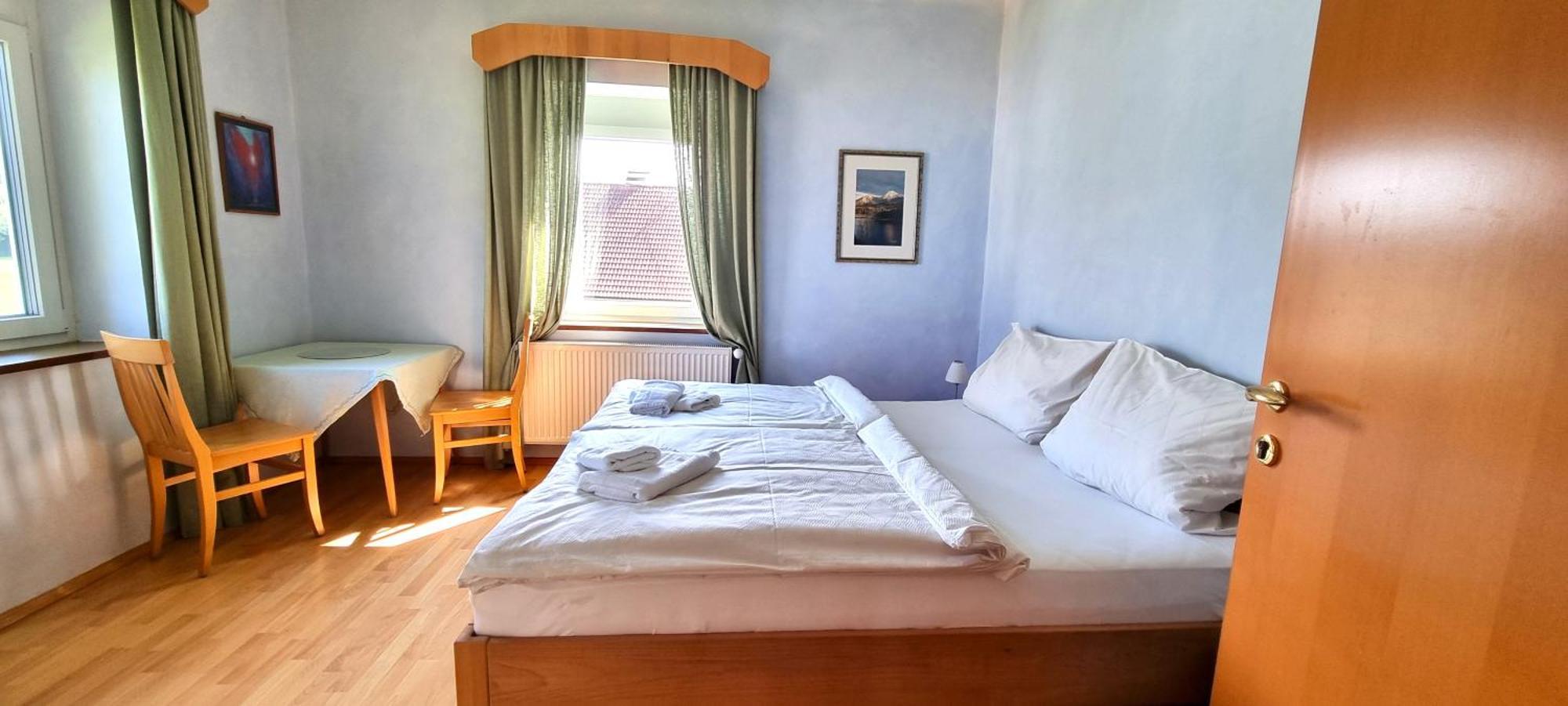 Bungalow & Apartments "Am Deber" Velden - Augsdorf Velden am Wörthersee Esterno foto